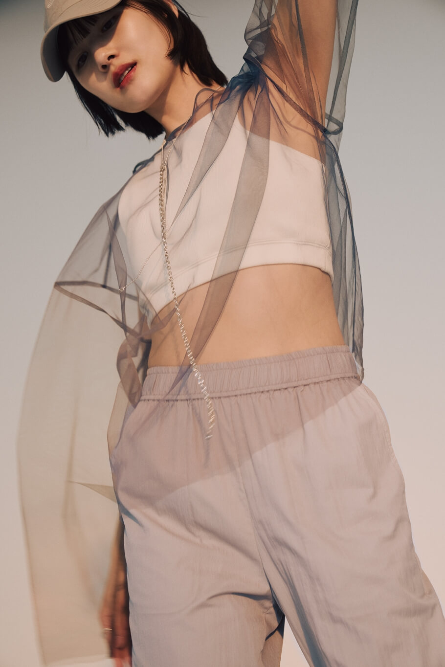 Tops,Bra top,Pants,Cap (KEEN),Necklace,Shoes (NIKE)