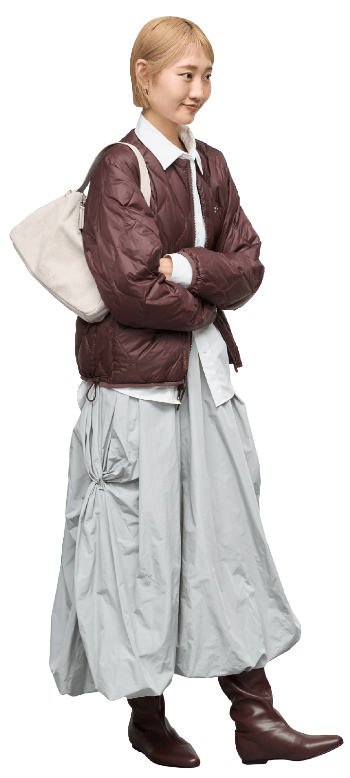 ブラウンのemmi×TAIONリバーシブルダウンのコーディネート例