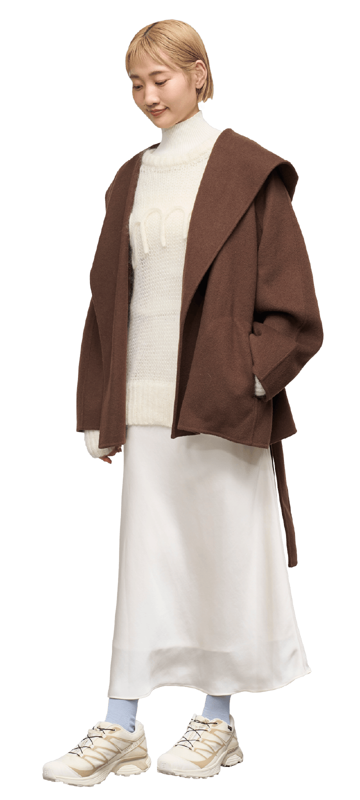 ブラウンのロイヤルジーロン・フーデッドミドルコートのコーディネート例