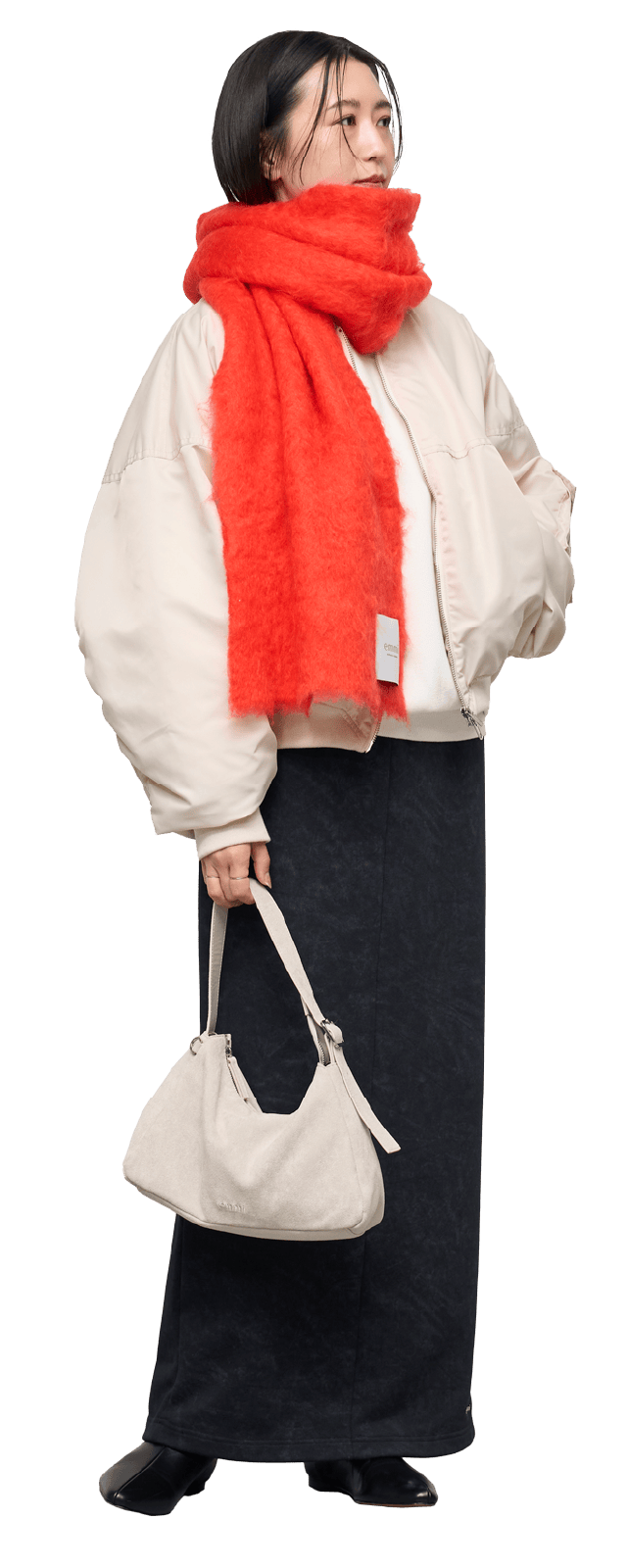 ダークベージュのフード付き2WAYボンバーブルゾンのコーディネート例