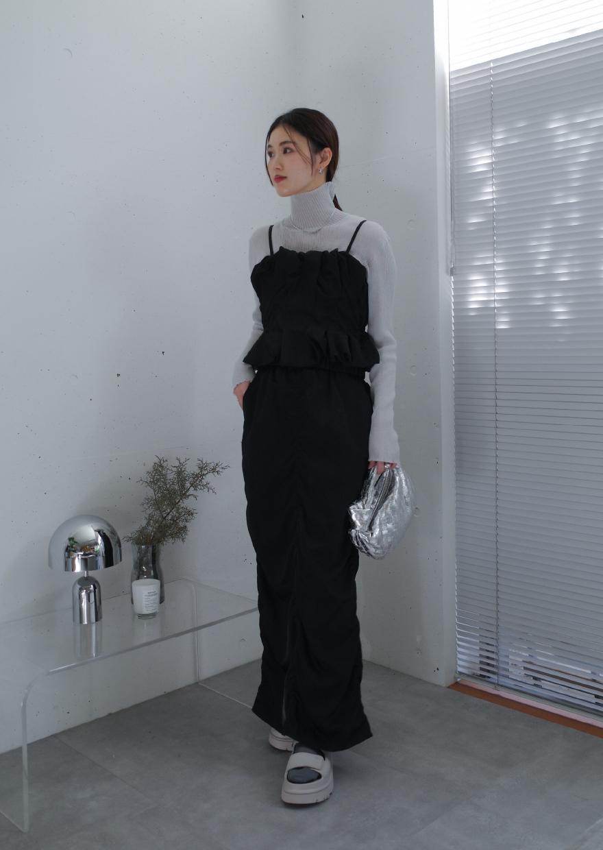 UGG for emmi ”W GOLDENGLOW” 気になるあの人の2スタイル │ emmi