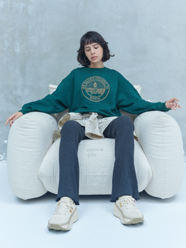 【New Balance for emmi】 Athletics フレンチテリーオーバーサイズ Crestクルー