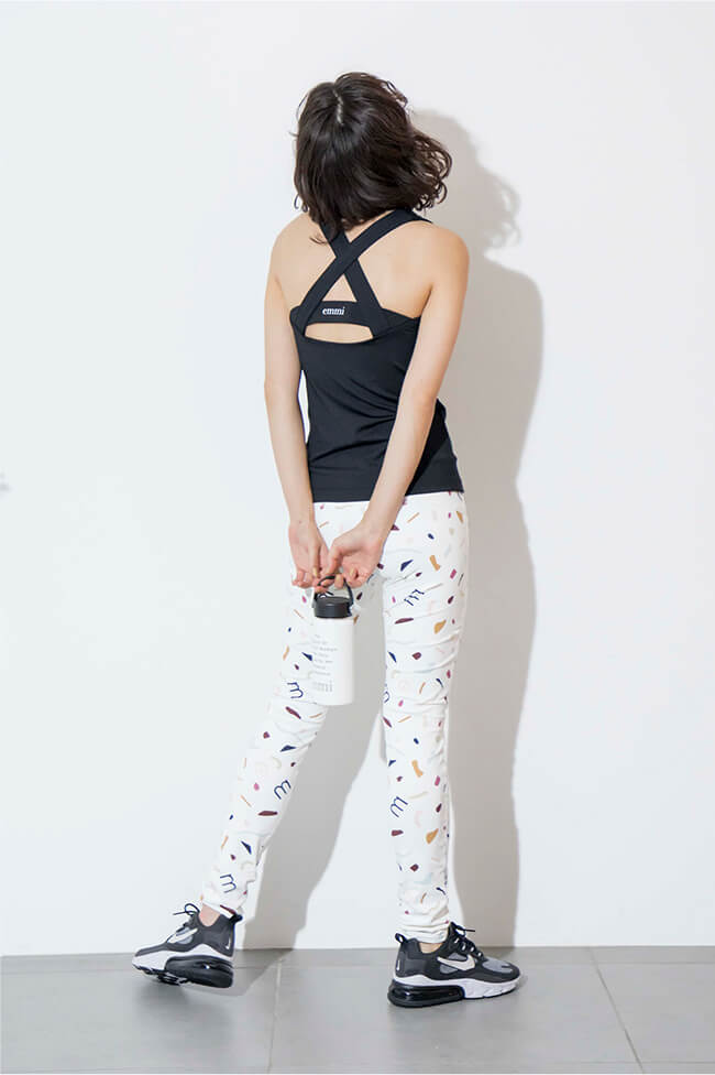 emmi yoga 2019 WINTER LOOK BOOK PRE ORDER