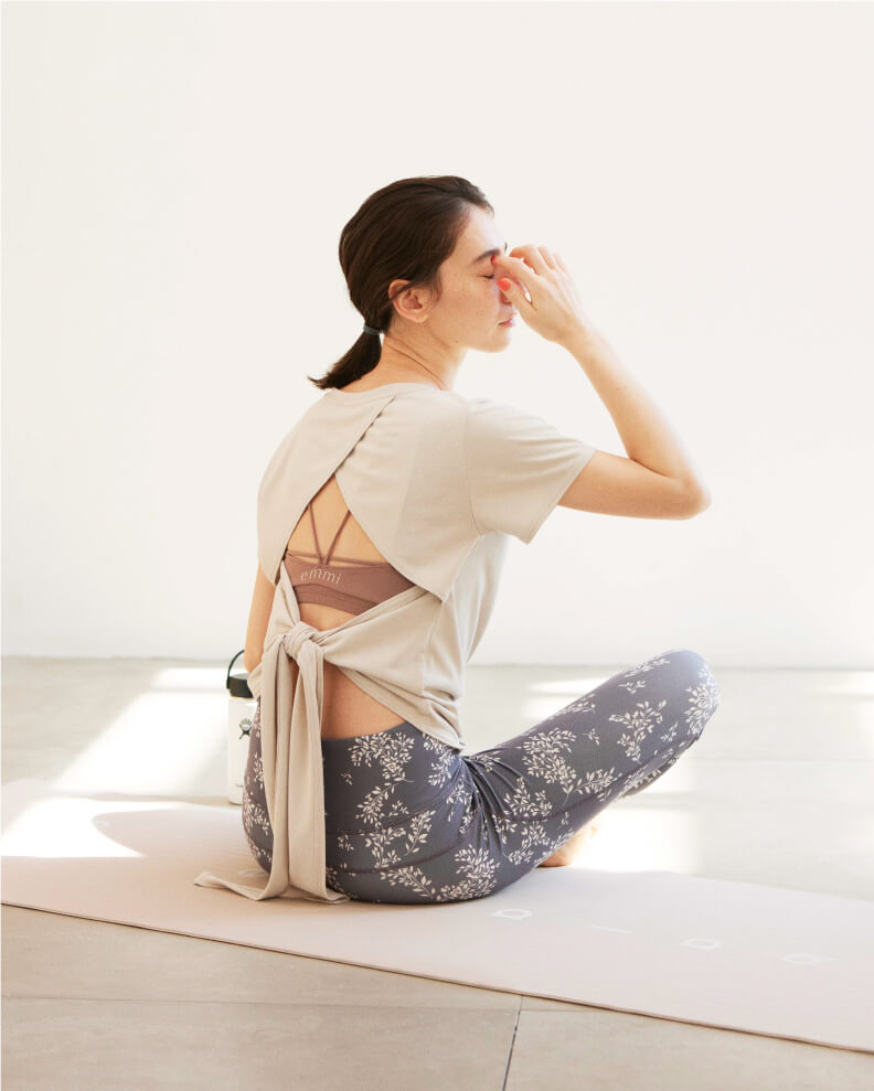 ONLINE STORE LIMITED YOGA WEAR SET │ emmi（エミ）公式サイト