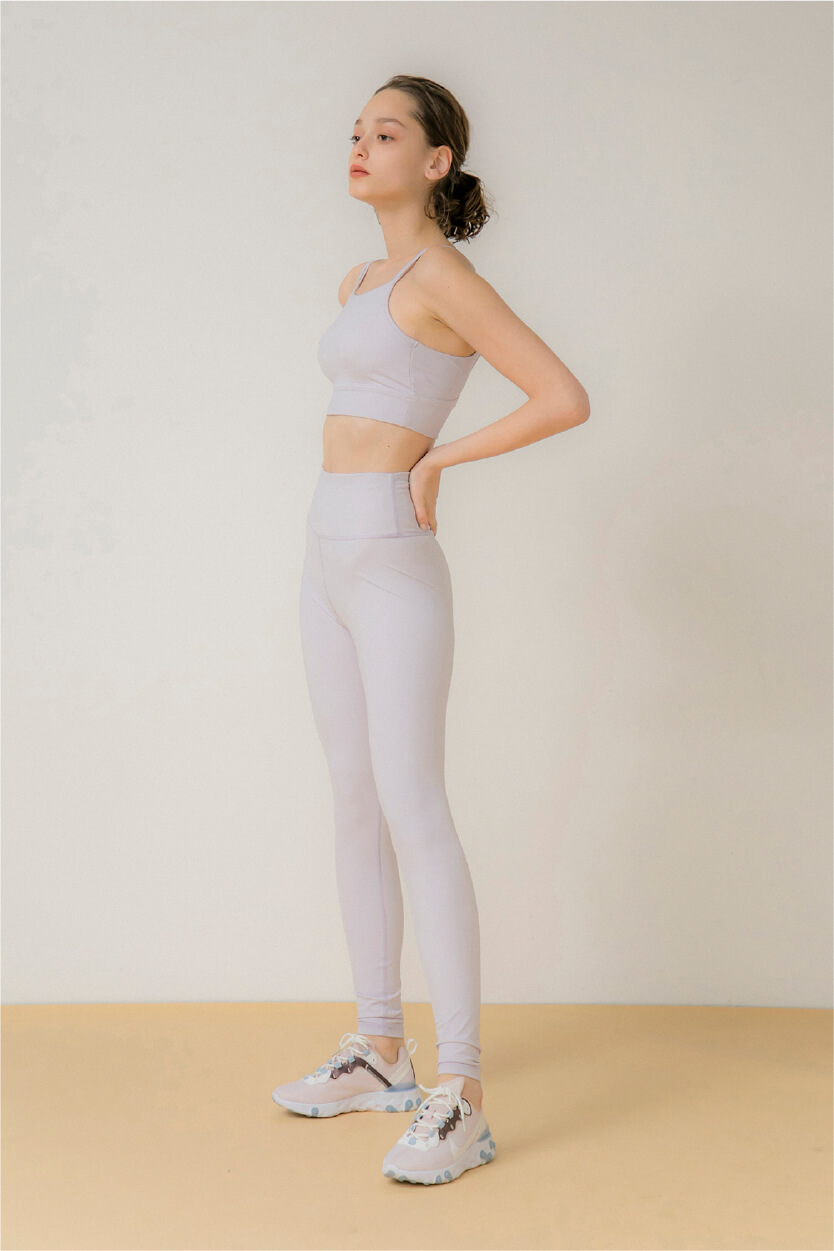 k*o様 emmi yoga ブラウン　セットアップ emmi yoga 2020 SPRING LOOK BOOK PRE ORDER