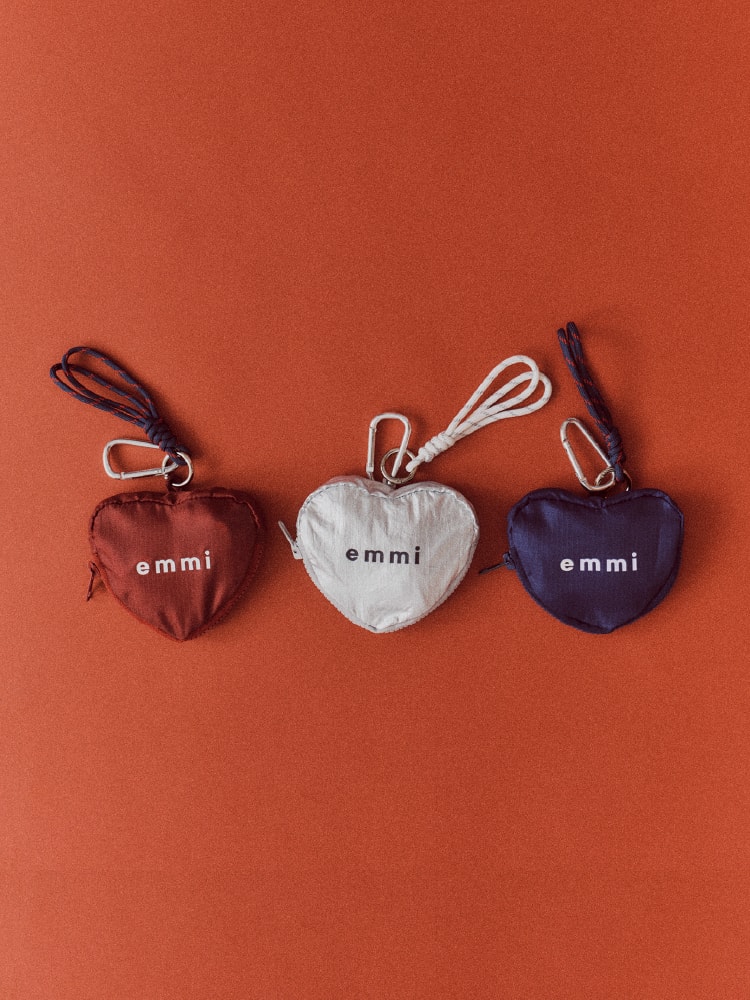 ハート型のエコバックが3つ並んでいる画像