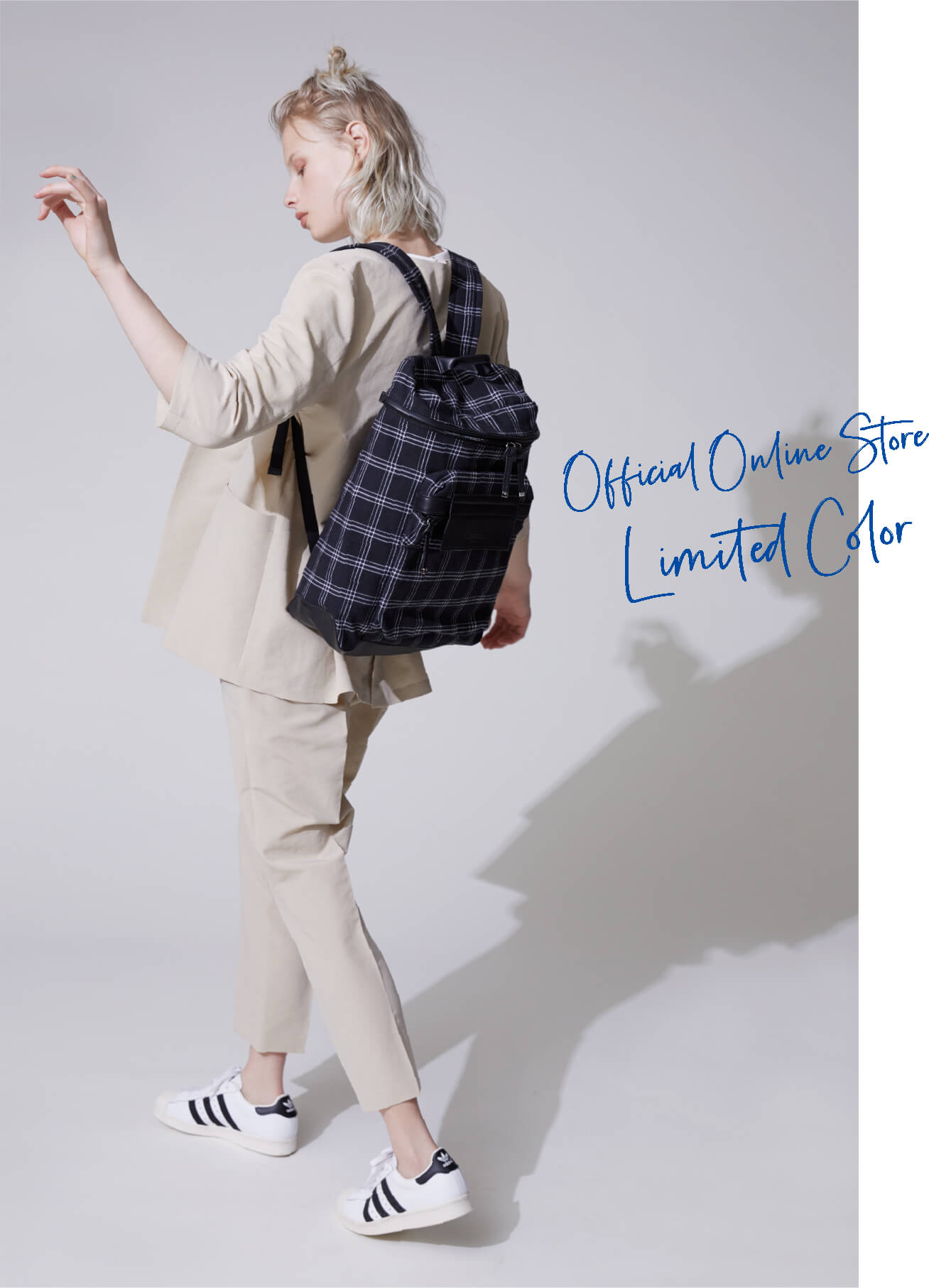 【新品・未開封】familiar チェック柄 サコッシュ 約22×17cm 新品・未開封】familiar チェック柄 サコッシュ 約22×17cm